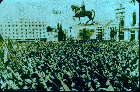 6 Septembrie 1940: impresionant manifestatie legionar n fata Palatului Regal