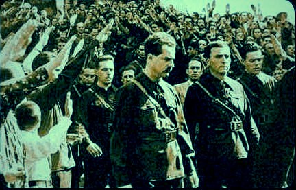 1940, Rom�nia Stat Natioal-Legionar: In memoria camarazilor ucisi �n timpul dictaturii carliste, pe tot cuprinsul t�rii sunt oficiate parastase. (In fotografia de fata, dup� slujba de pomenire, la iesirea din Biserica "Sf. Ilie Gorgani", Bucuresti)